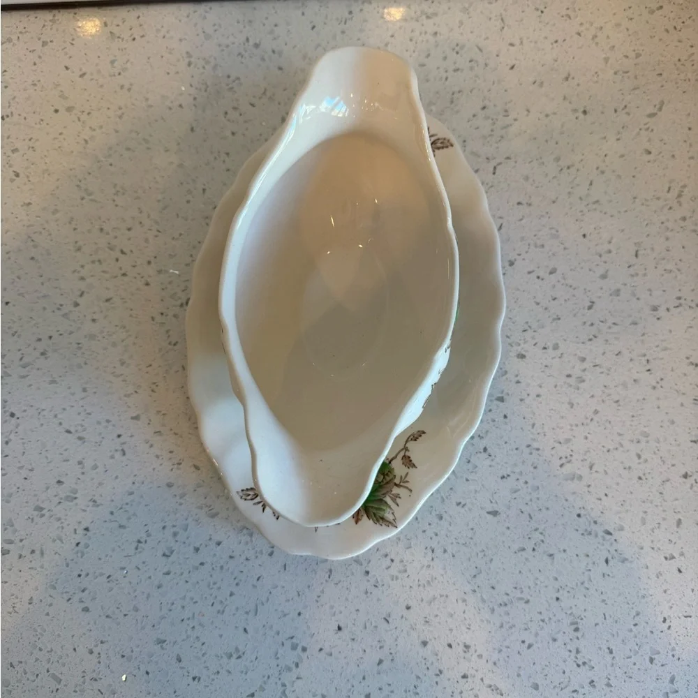 Vintage Johnson Brothers Harvest Time Gravy Boat & Underplate – EUC - Picture 3 of 5